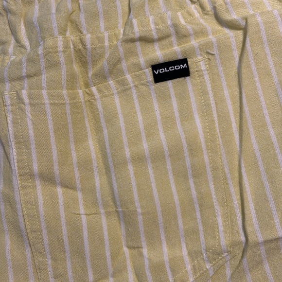 Volcom & Billabong Large Shorts & Tank Sunday Strut Citron & Charged Tank NWT - Picture 9 of 13